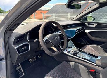Audi RS6 Avant — photo 25