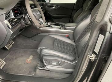 Audi RSQ8 — photo 10