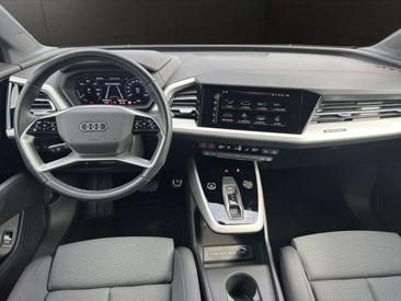Audi Q4 E-tron 35 E-tron — photo 10