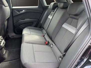 Audi Q4 E-tron 35 E-tron — photo 11