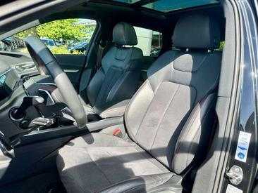 Audi Q8 E-tron S Line Black 55 — photo 10