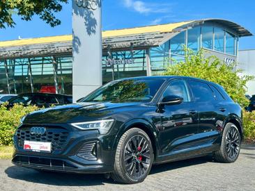 Audi Q8 E-tron S Line Black 55 — photo 31