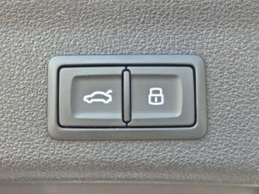 Audi S6 Avant TDI — photo 27