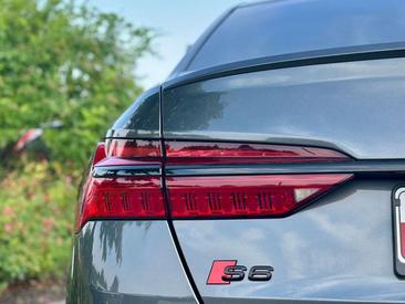 Audi S6 Black TDI — photo 31