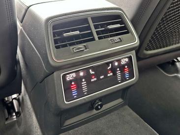 Audi S6 Avant TDI — photo 26