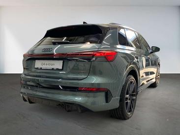 Audi Q4 E-tron S Line — photo 15