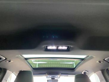 Audi Q4 E-tron S Line — photo 18