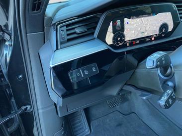 Audi E-tron S Line 55 — photo 10