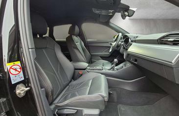 Audi Q3 S Line 45 TFSI E — photo 10