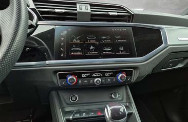 Audi Q3 S Line 45 TFSI E — photo 17