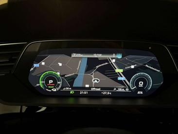Audi Q8 E-tron Black Edition — photo 22