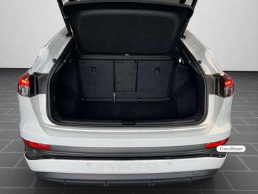 Audi Q4 E-tron 50 — photo 15