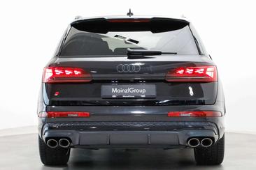 Audi SQ7 — photo 9