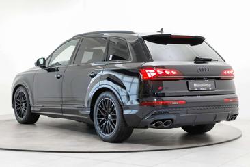 Audi SQ7 — photo 10