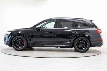 Audi SQ7 — photo 11