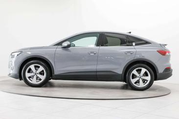 Audi Q4 E-tron 35 — photo 11