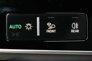 Audi SQ7 — photo 24