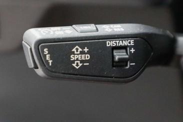Audi Q4 E-tron 35 — photo 22