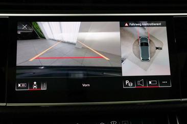 Audi SQ7 — photo 27