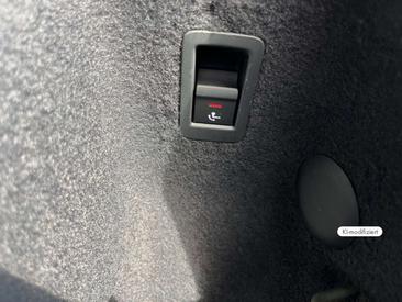 Audi Q3 45 TFSIe — photo 16