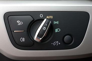 Audi A4 40 TDI — photo 24