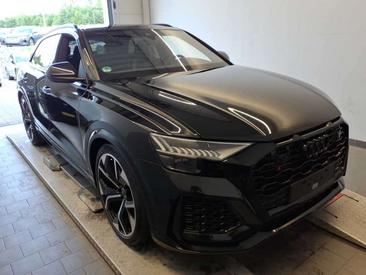 Audi RSQ8 — photo 2