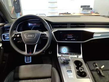 Audi S6 Avant — photo 7