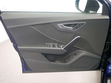 Audi Q2 S Line 40 TFSI — photo 14