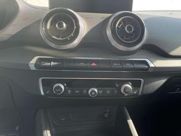 Audi Q2 S Line 35 TDI — photo 7