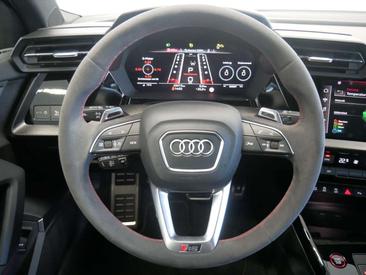 Audi RS3 Limousine — photo 14