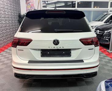 Volkswagen TIGUAN 4Motion R-Line — photo 6