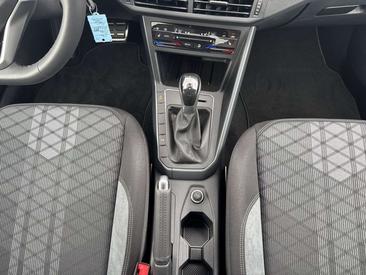 Volkswagen Taigo R-Line — photo 9