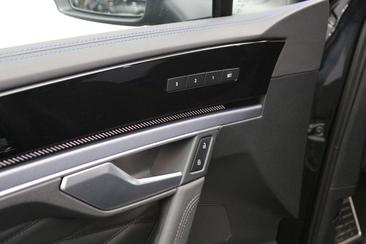 Volkswagen Touareg EHybrid 4Motion R Edition — photo 38