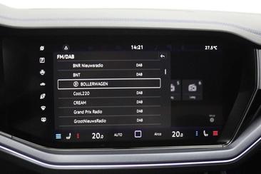 Volkswagen Touareg EHybrid 4Motion R Edition — photo 43