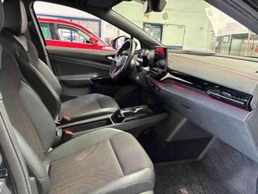 Volkswagen ID.4 GTX 4Motion — photo 9