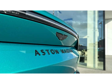 Aston Martin Vantage (2024-) Vantage Roadster — photo 19
