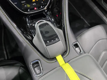 Aston Martin DBS (2018-24) DBS 770 Ultimate Volante — photo 15