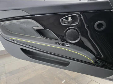 Aston Martin DBS (2018-24) DBS 770 Ultimate Volante — photo 16