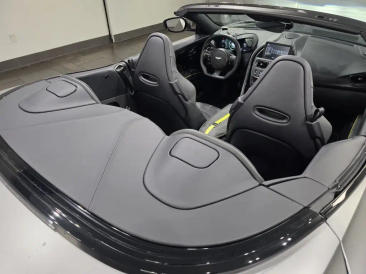 Aston Martin DBS (2018-24) DBS 770 Ultimate Volante — photo 29