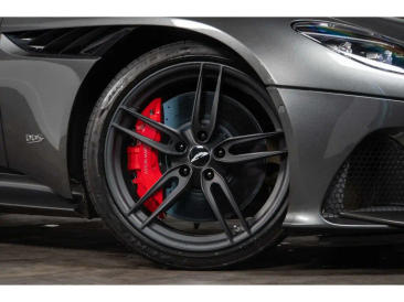 Aston Martin DBS (2018-24) DBS Superleggera Coupe — photo 4