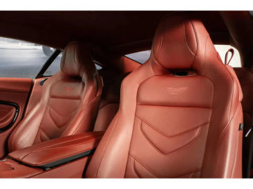 Aston Martin DBS (2018-24) DBS Superleggera Coupe — photo 12