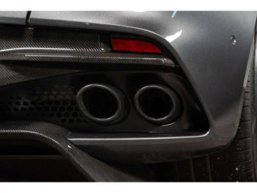 Aston Martin DBS (2018-24) DBS Superleggera Coupe — photo 32