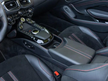 Aston Martin Vantage (2019-23) Vantage Roadster — photo 31