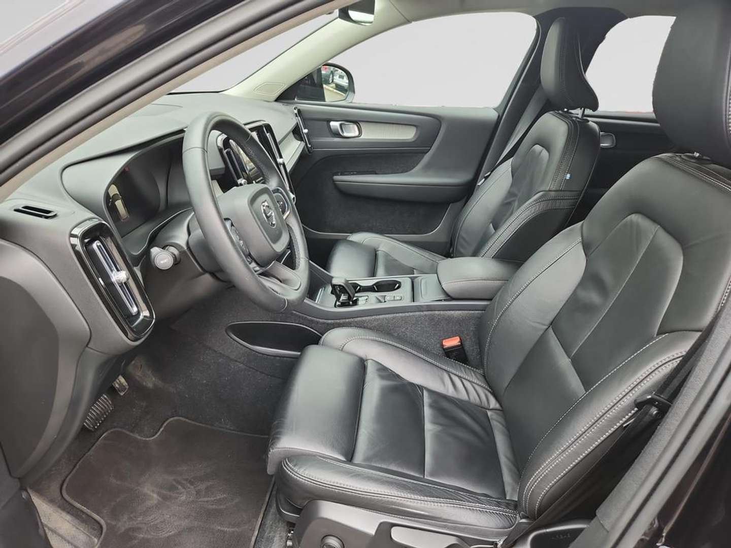 Volvo XC40 B3 Core - 2023 - Joinsteer - #11
