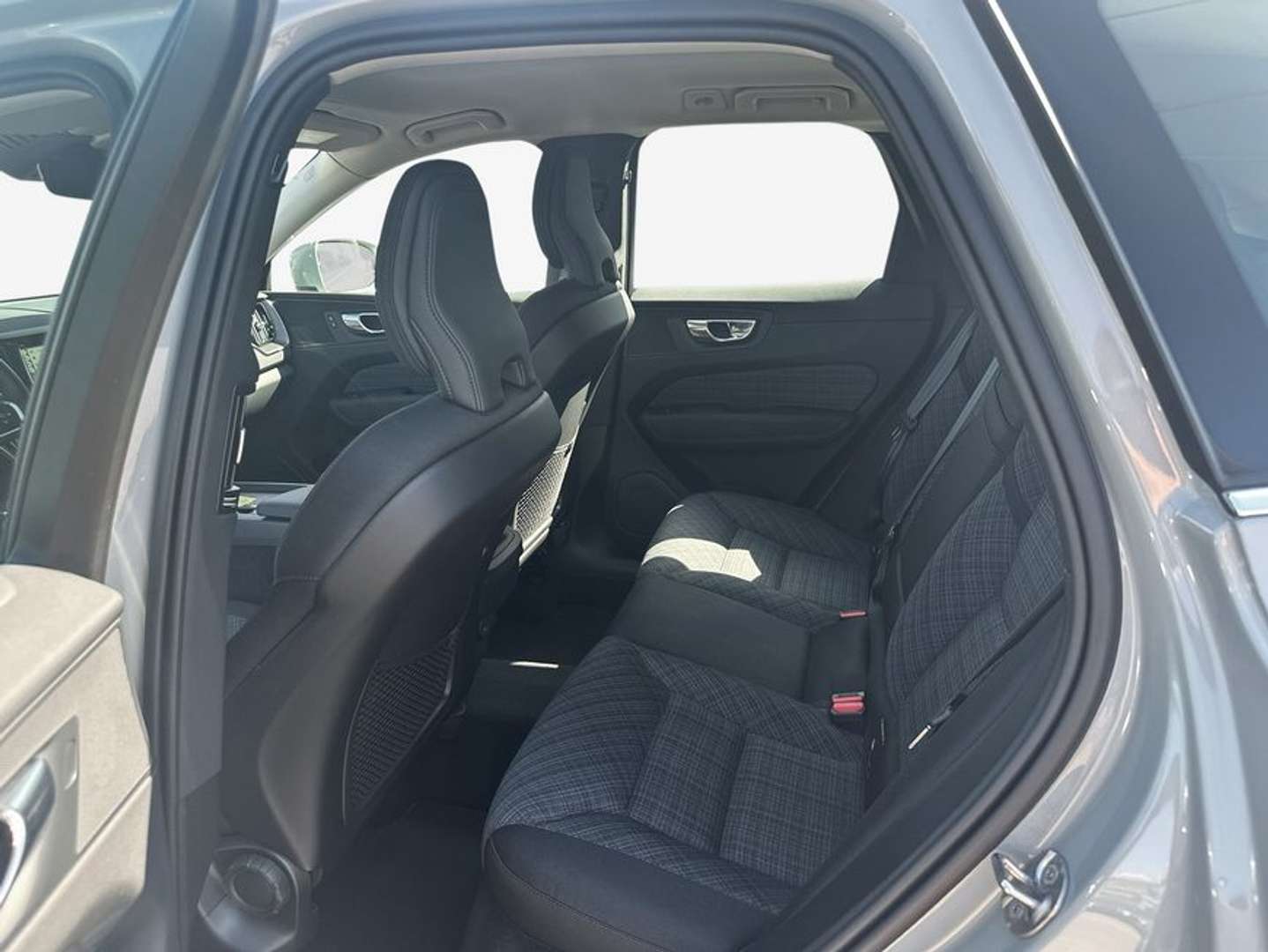 Volvo XC60 B5 Core - 2024 - Joinsteer - #7