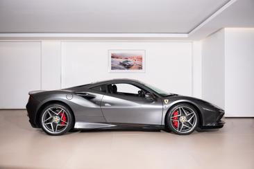 Ferrari F8 Tributo — photo 15