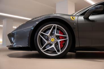 Ferrari F8 Tributo — photo 22