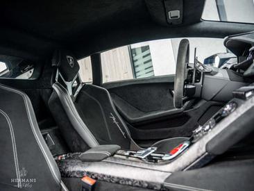 Lamborghini Huracán Performante — photo 24