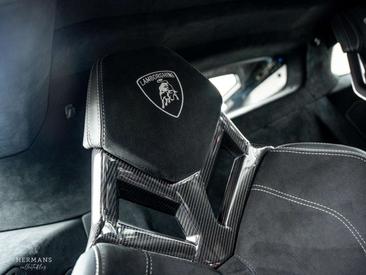 Lamborghini Huracán Performante — photo 26