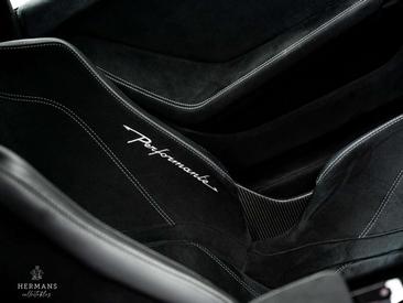 Lamborghini Huracán Performante — photo 27